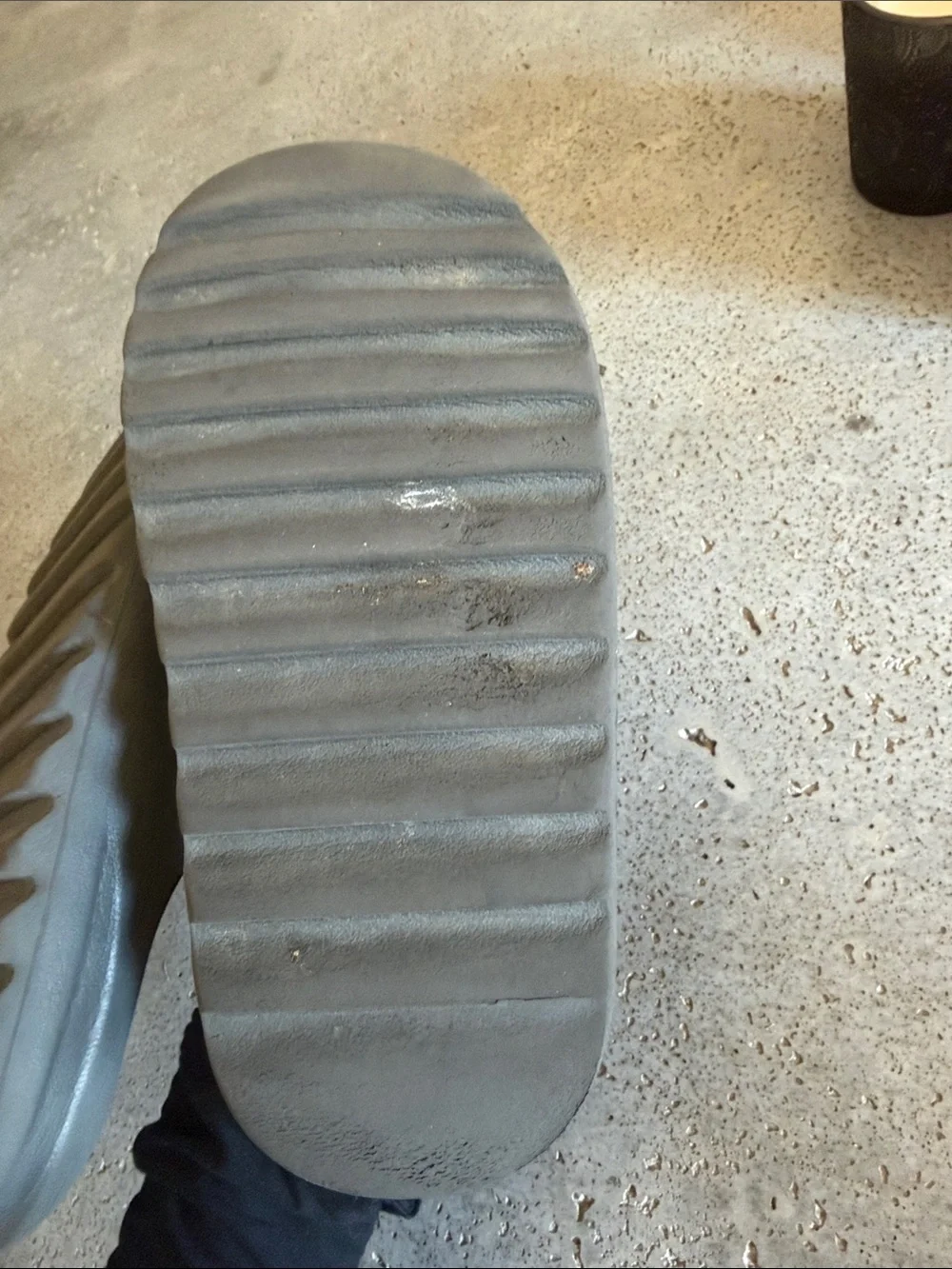 Yeezy yeezy slides charcoal-real not knock offs
